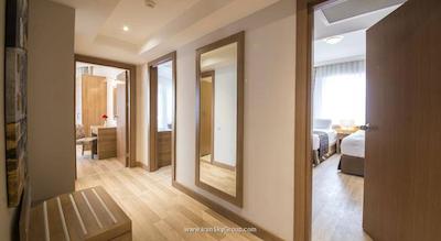 رامادا ریزورت لارا