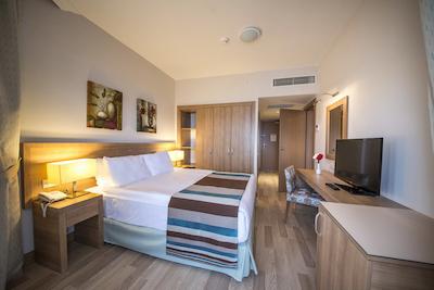 رامادا ریزورت لارا