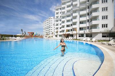 رامادا ریزورت لارا