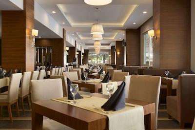 رامادا ریزورت لارا