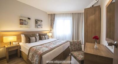 رامادا ریزورت لارا