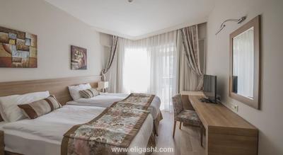 رامادا ریزورت لارا