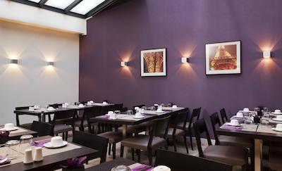 هالیدی این پاریس-الیزه