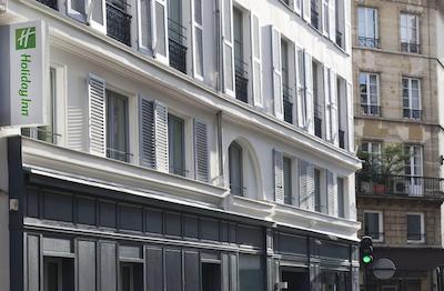 هالیدی این پاریس-الیزه