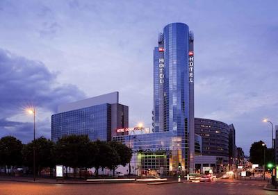 آیبیس پاریس پورت د منترویل