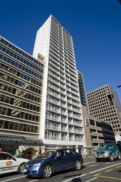 بارکل سویتز اوکلاند