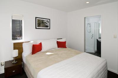 بارکل سویتز اوکلاند