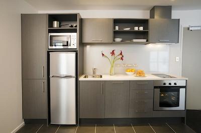 بارکل سویتز اوکلاند