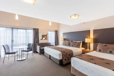 بست وسترن نومارکت این اند سویتز