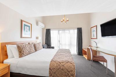 بست وسترن نومارکت این اند سویتز