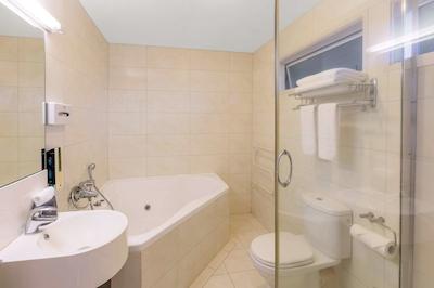 بست وسترن نومارکت این اند سویتز