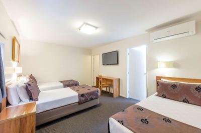 بست وسترن نومارکت این اند سویتز