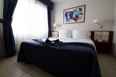 بست وسترن پلاس گراند هتل ویکتر هوگو