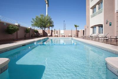 لق هتل بای لا کوینتا کد جورز نیر وز کنسولات