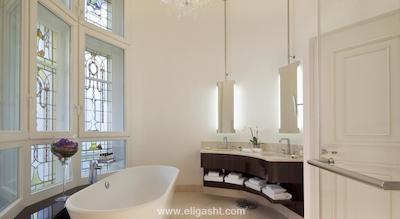 رنسانس پاریس له پارک تروکادرو