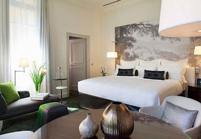 رنسانس پاریس له پارک تروکادرو