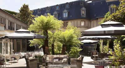 رنسانس پاریس له پارک تروکادرو