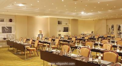 رنسانس پاریس له پارک تروکادرو