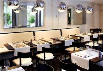 رنسانس پاریس له پارک تروکادرو