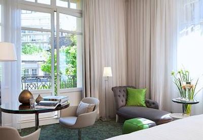 رنسانس پاریس له پارک تروکادرو