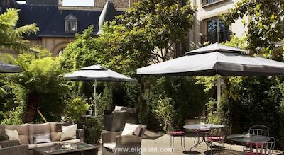 رنسانس پاریس له پارک تروکادرو