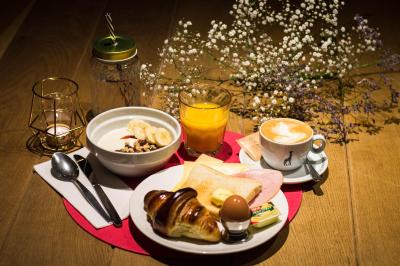 اسپارکز هستل