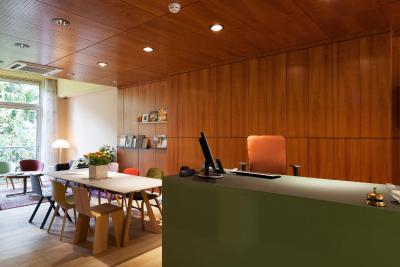 د نایبورز مانلیا