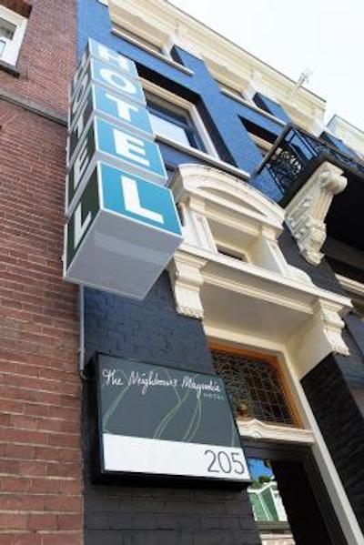 د نایبورز مانلیا