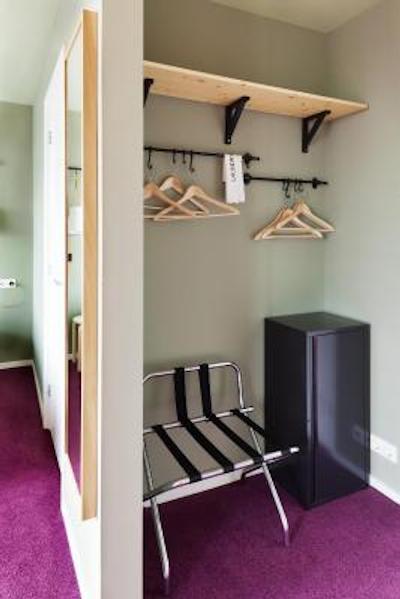 د نایبورز مانلیا