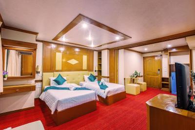 پارادایس سوخومویت