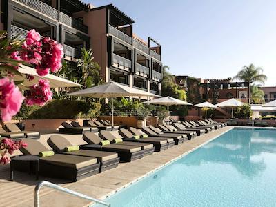 هتل اند ریادز باریر ل ناورا