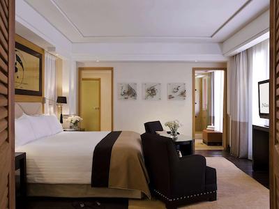 هتل اند ریادز باریر ل ناورا