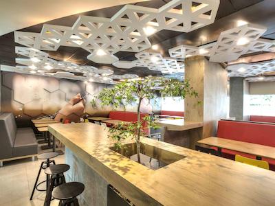 ایبیز گوادالاجارا اکسپو هتل