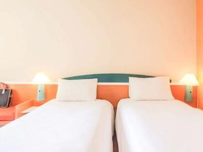 ایبیز گوادالاجارا اکسپو هتل