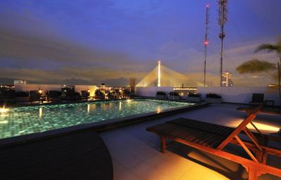 ناوالای ریور ریزورت