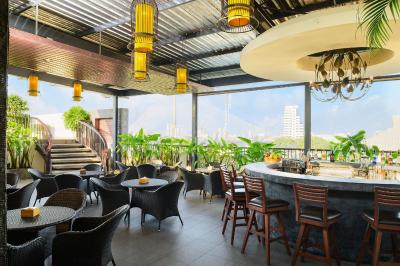 ناوالای ریور ریزورت