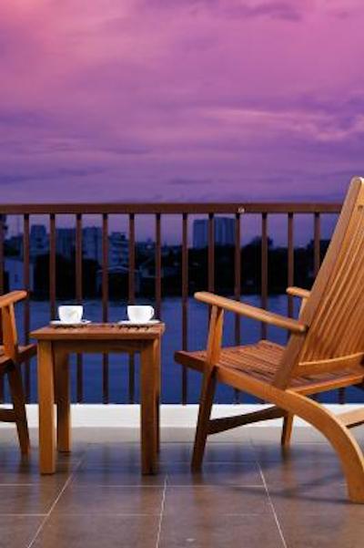 ناوالای ریور ریزورت