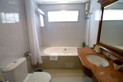 رویال ویو ریزورت