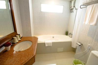 رویال ویو ریزورت