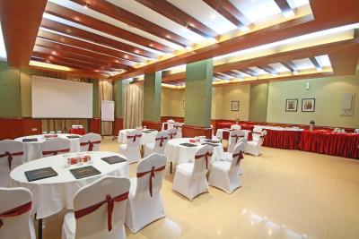 سفیر کنتیننتال