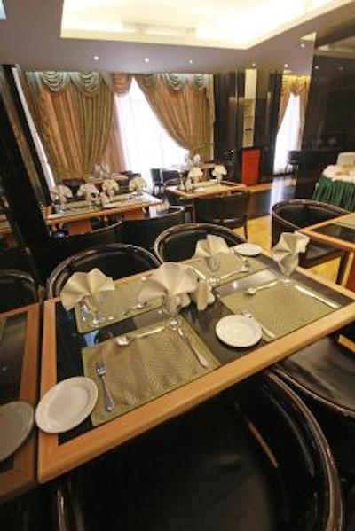 سفیر کنتیننتال