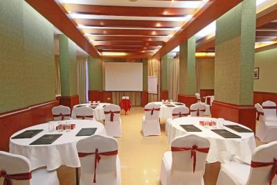 سفیر کنتیننتال