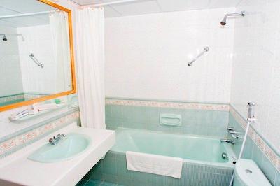 سافیر هتل سوئیتس