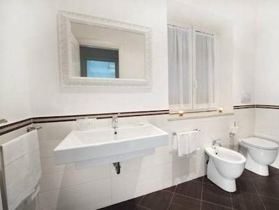 هتل ایل کوادریفگلیو