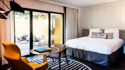 مولیتر پاریس بای ام گالری کالکشن