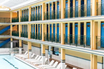 مولیتر پاریس بای ام گالری کالکشن