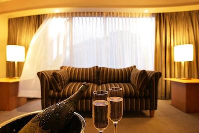 ویپونا اند کنفرنس سنتر