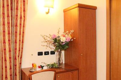 هتل میراج اند هتل هالیفاکس