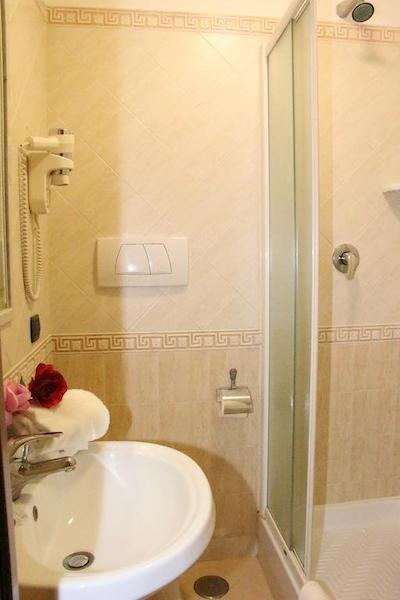 هتل میراج اند هتل هالیفاکس