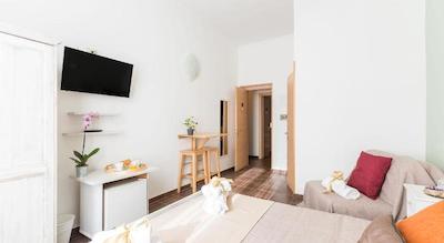 دموز ویکتریا